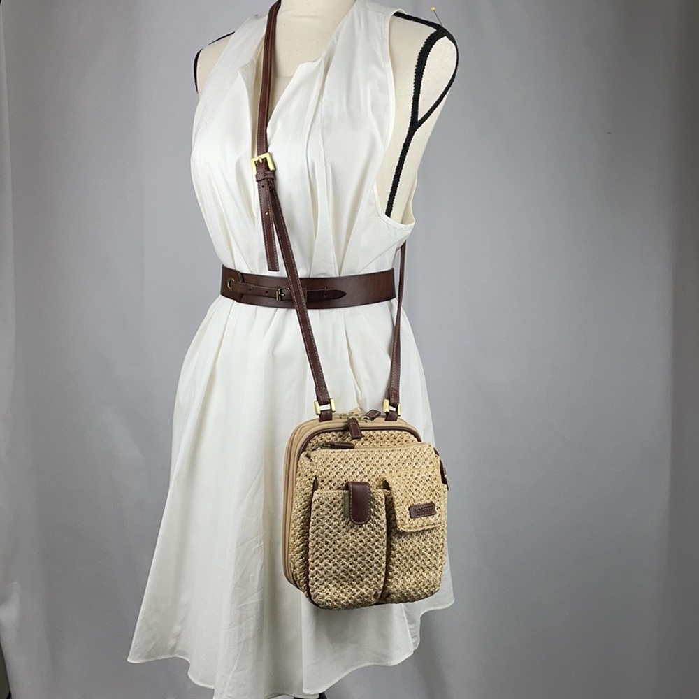Rosetti Straw Crossbody Bag w Lots of Pockets
